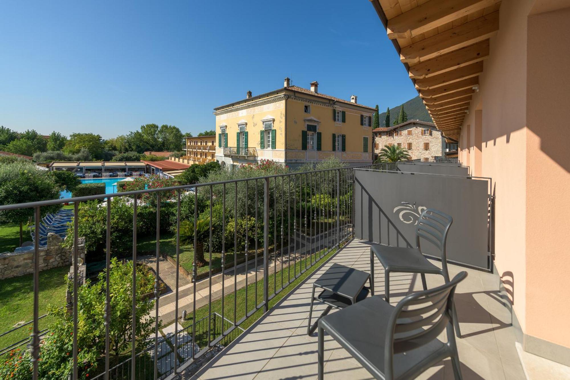 Regina Del Garda Suite Toscolano Maderno Exterior photo