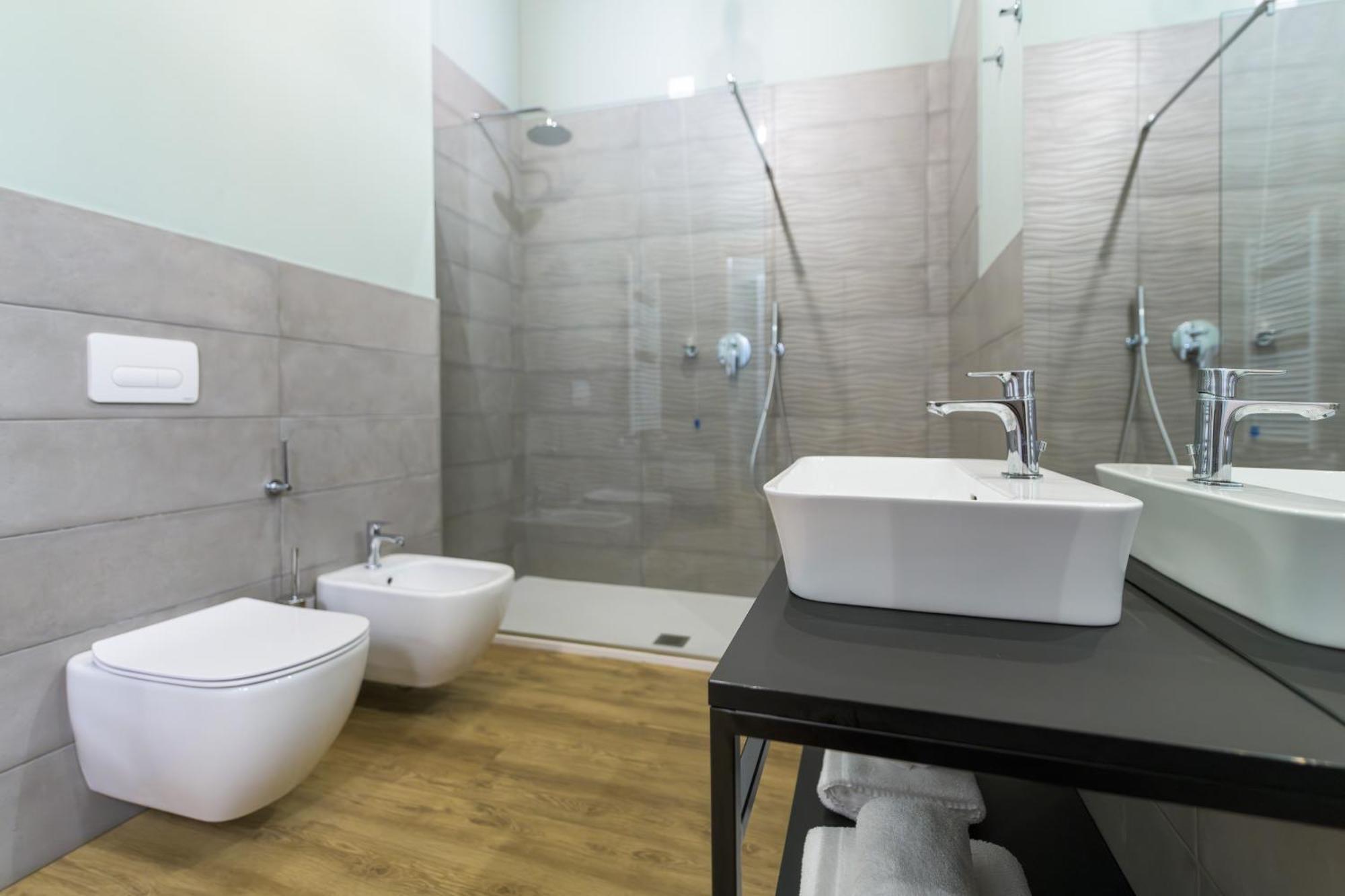 Regina Del Garda Suite Toscolano Maderno Exterior photo